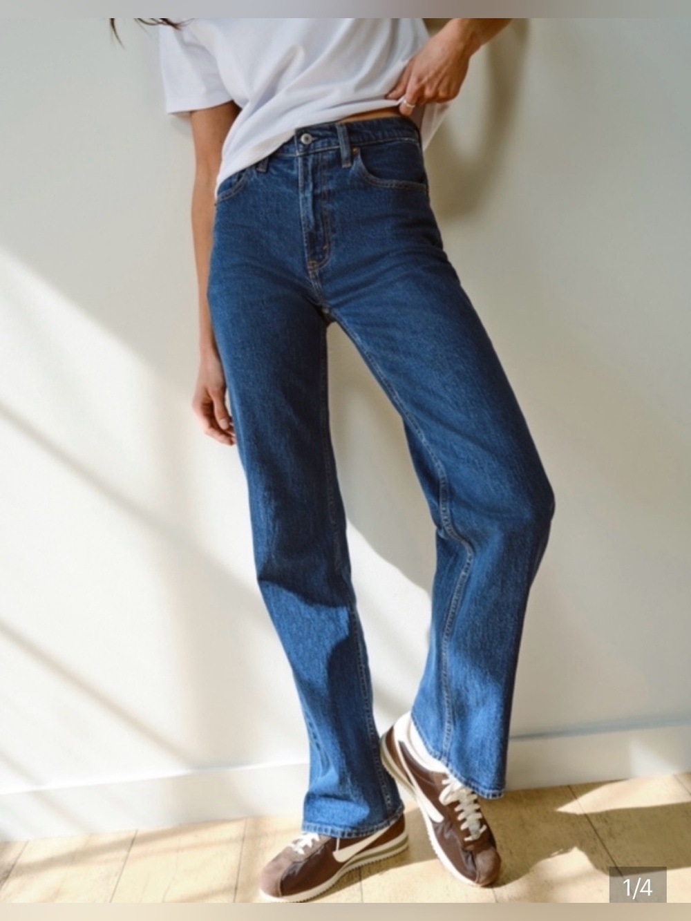 Abercrombie & Fitch The 90s Relaxed Jean High Rise Size 28L